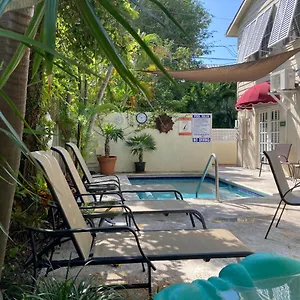 Gasthof Authors, Key West